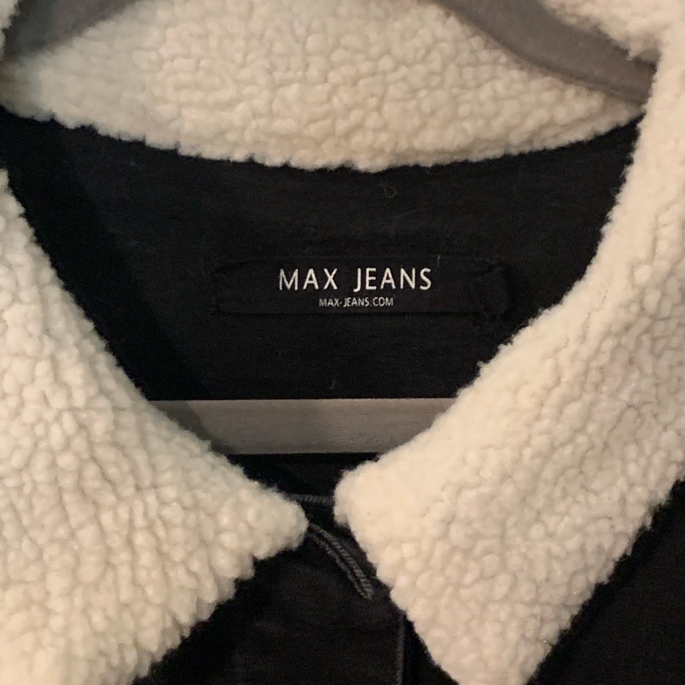 Max Jeans Black Denim Jacket with Faux Sherpa Collar - Picture 3 of 9